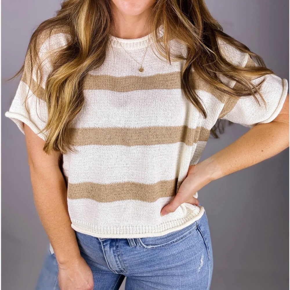 Striped Knit‎ Tribal Brown and White short sleeve Top NWT